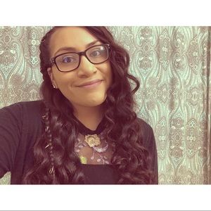 Meet your Posher, Yulissa